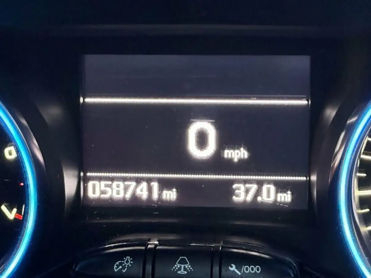 2016-peugeot-2008-crossover-12-puretech-allure-82bhp-big-8
