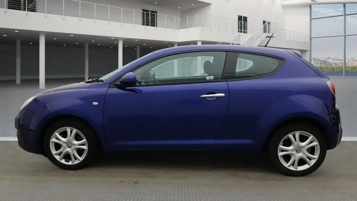 2011-alfa-romeo-mito-14-sprint-tb-multiair-105bhp-big-6