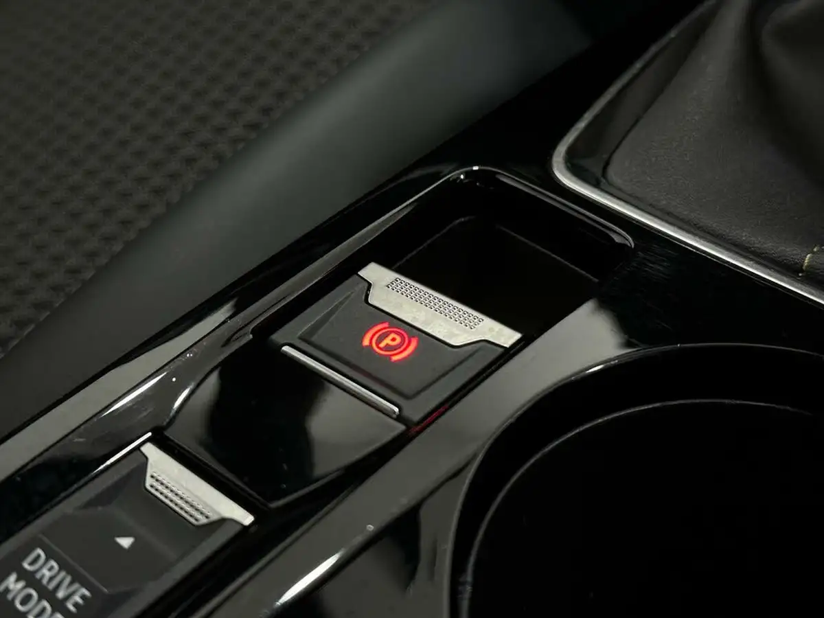2020-peugeot-2008-suv-12-puretech-gt-line-big-18