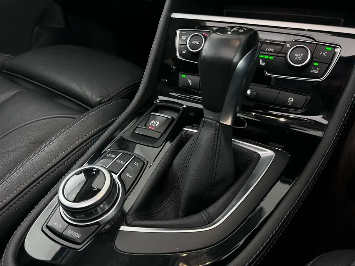 2017-bmw-2-series-20-220i-luxury-active-big-27