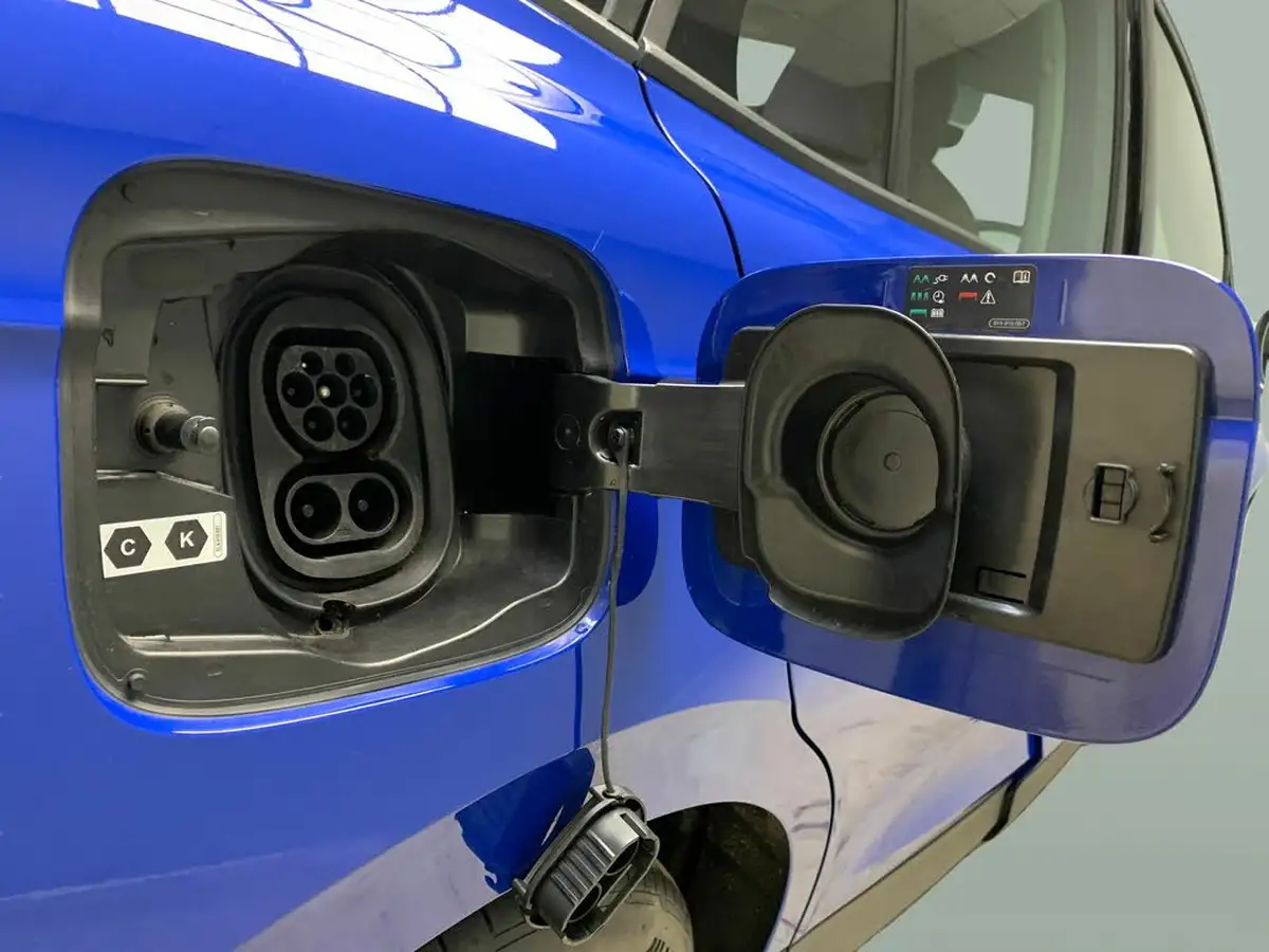 2022-skoda-enyaq-e-60-big-27