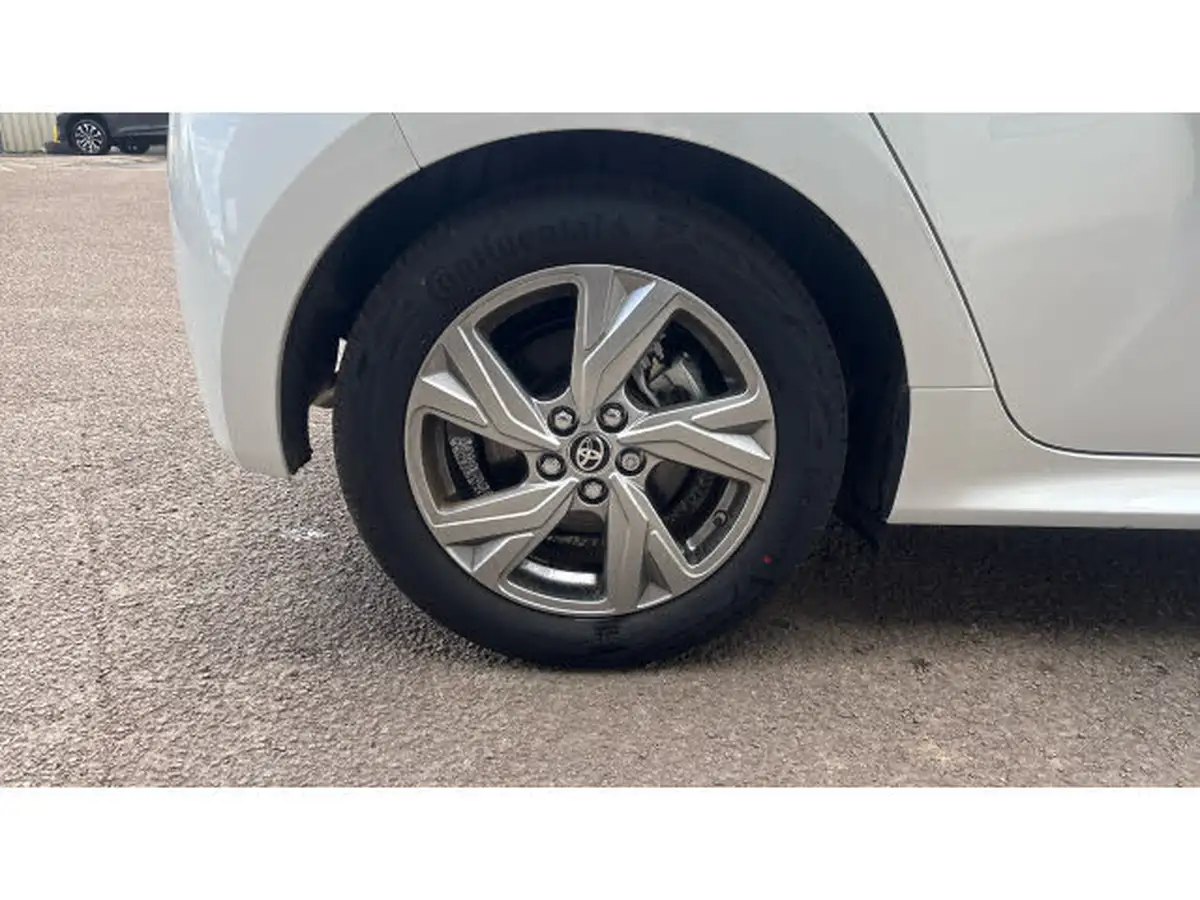 2024-toyota-yaris-15-vvt-i-icon-big-19