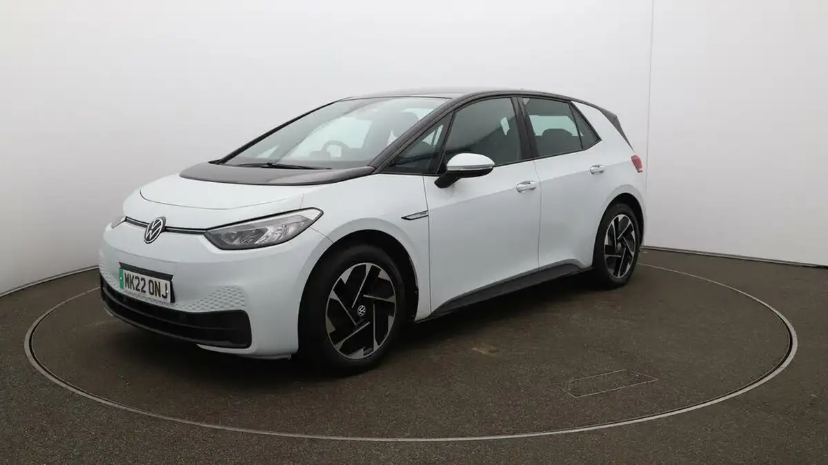 2022-volkswagen-id3-e-life-204ps-58kwh-pro-performance-big-3