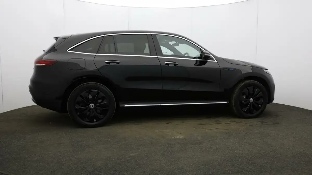 2021-mercedes-benz-eqc-e-eqc-400-sport-big-47