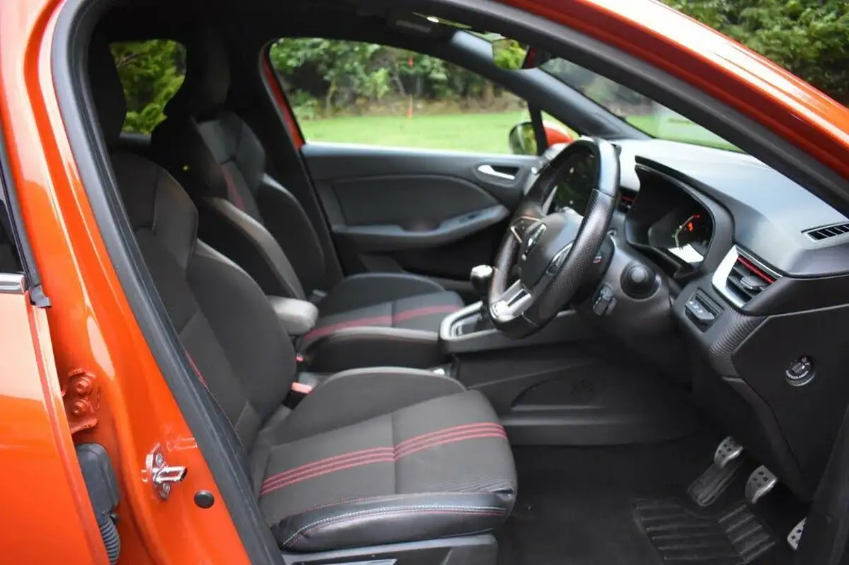 2022-renault-clio-10-tce-rs-line-rs-line-big-5