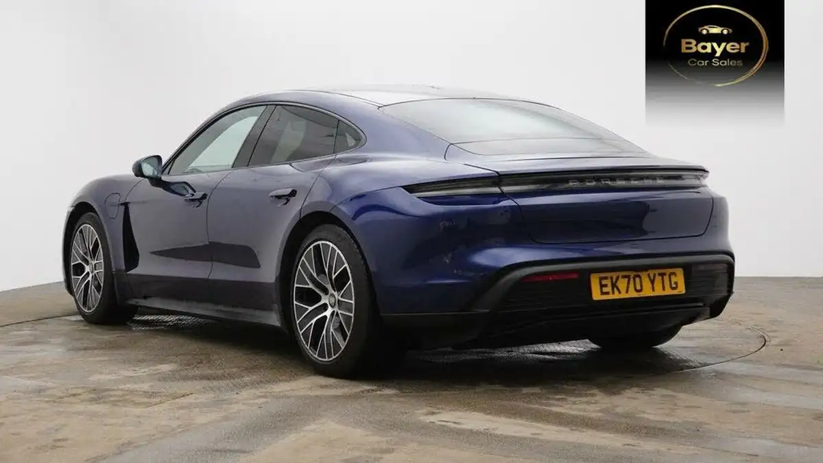 2020-porsche-taycan-e-4s-571ps-performance-battery-plus-big-2