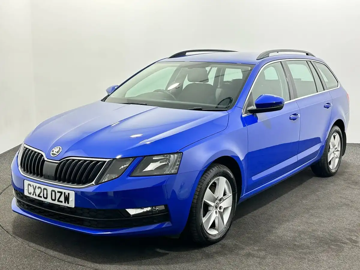 2020-skoda-octavia-16tdi-se-technology-estate-big-2