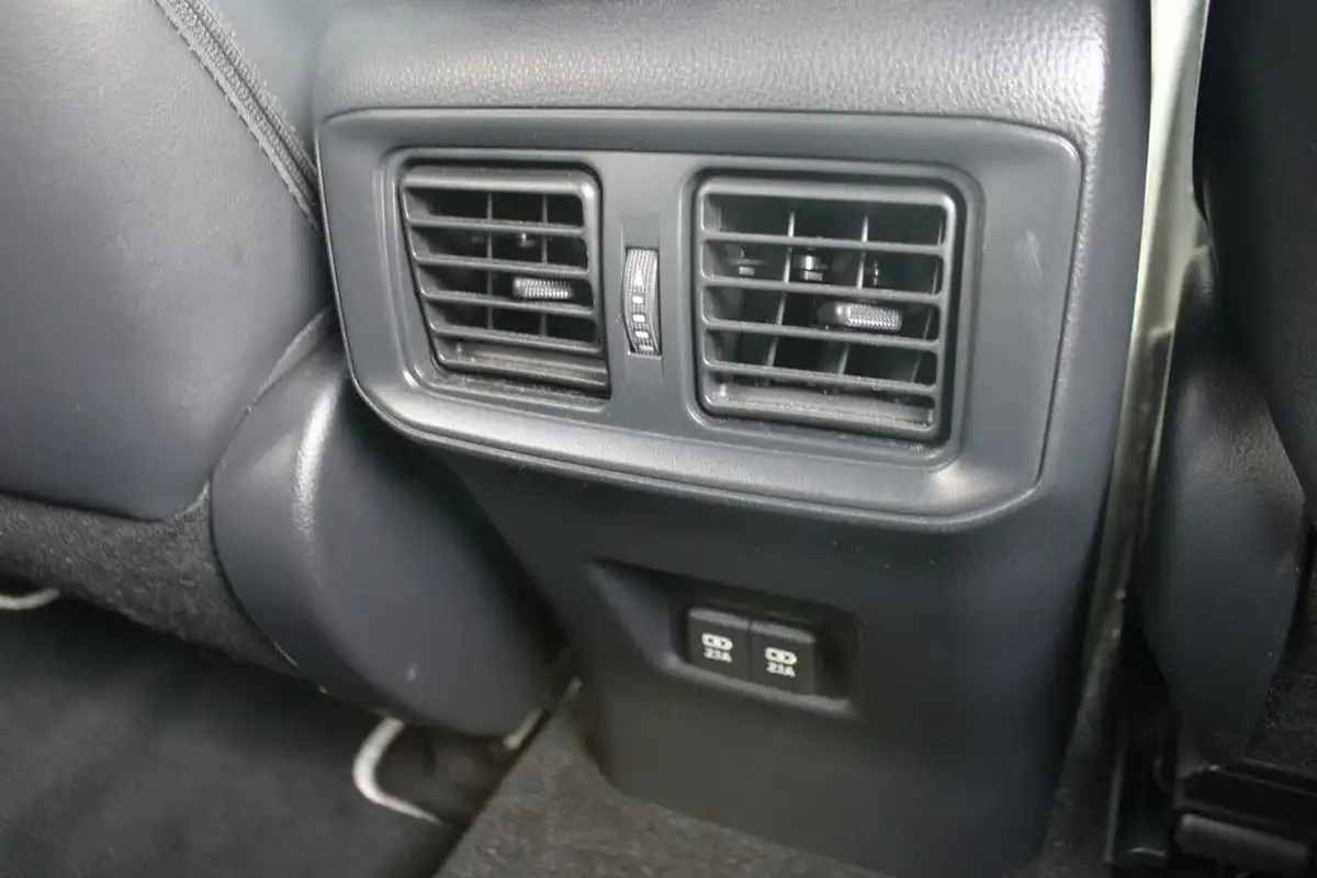 2021-toyota-rav4-25-vvt-i-black-edition-219bhp-big-19