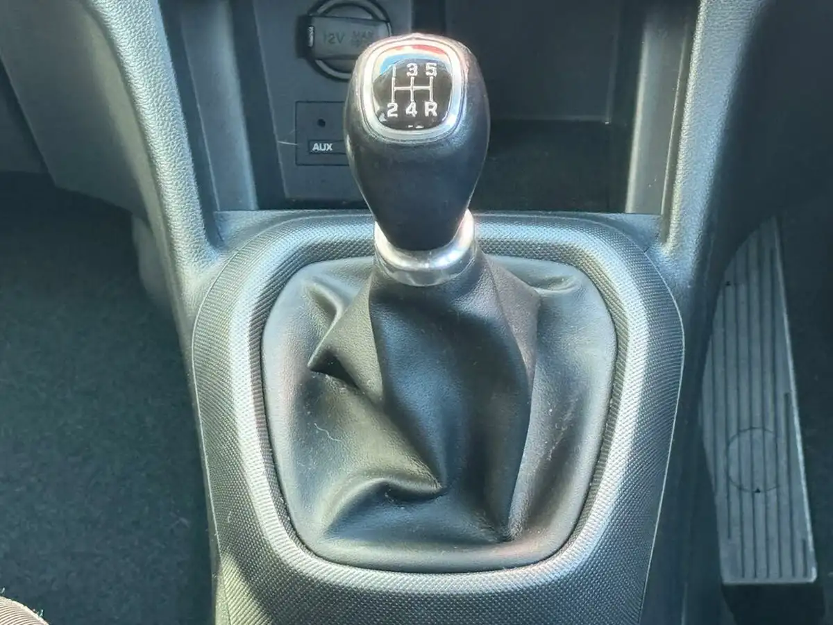 2018-hyundai-i10-12-premium-se-big-9