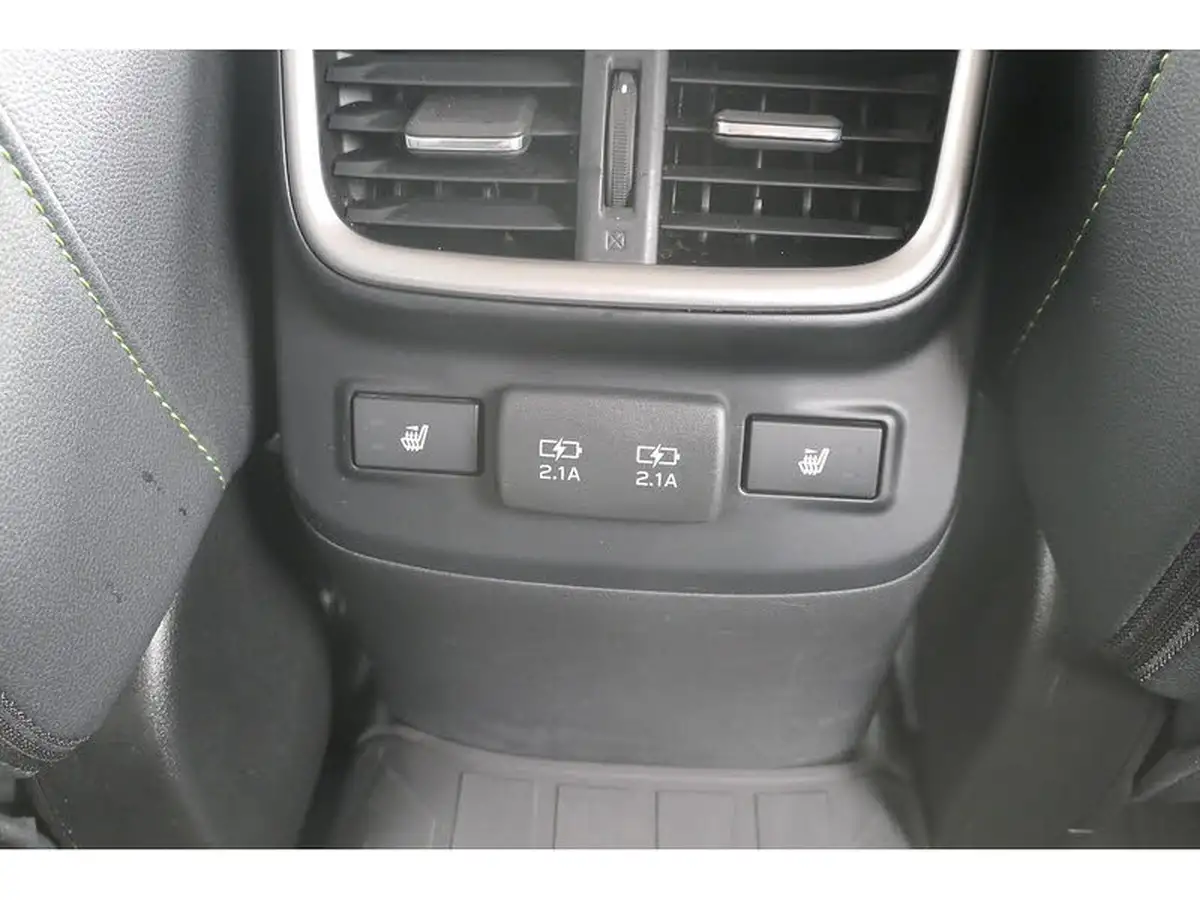 2022-subaru-outback-25i-field-big-20