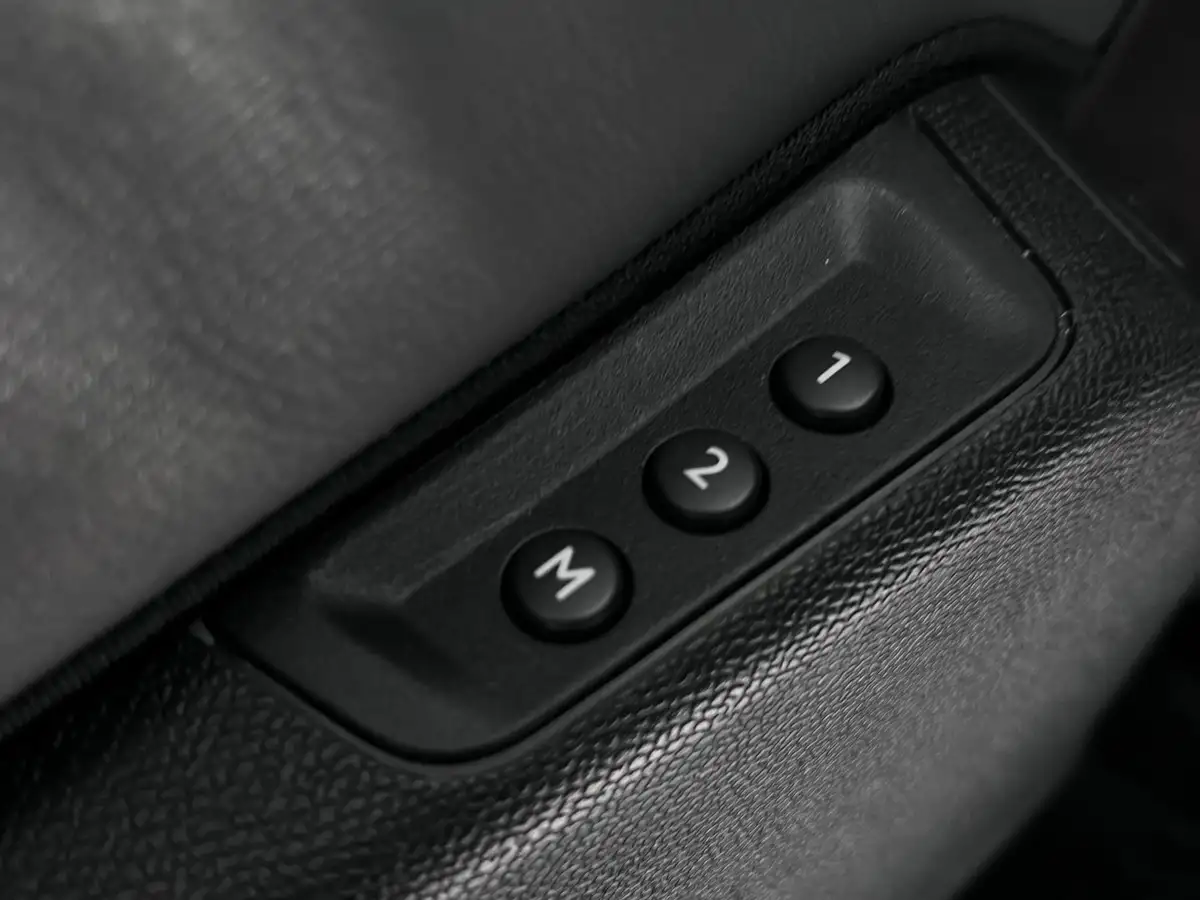 2019-ds-ds-7-crossback-16-puretech-ultra-prestige-ss-big-9