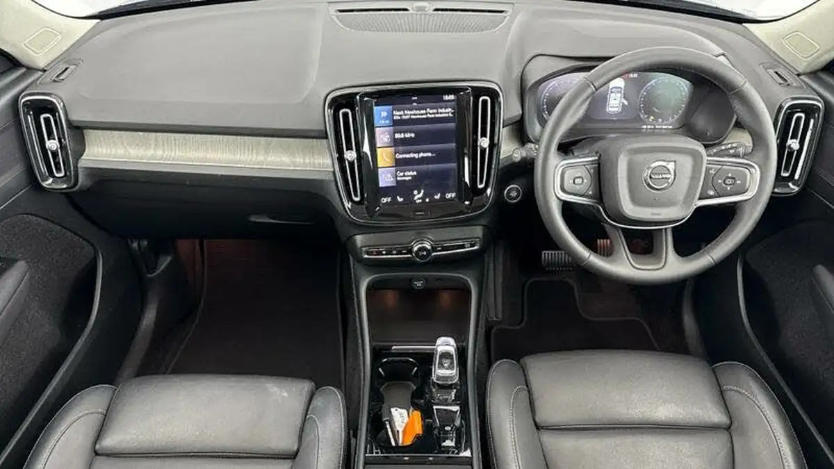 2021-volvo-xc40-15-t3-inscription-pro-161bhp-auto-big-7