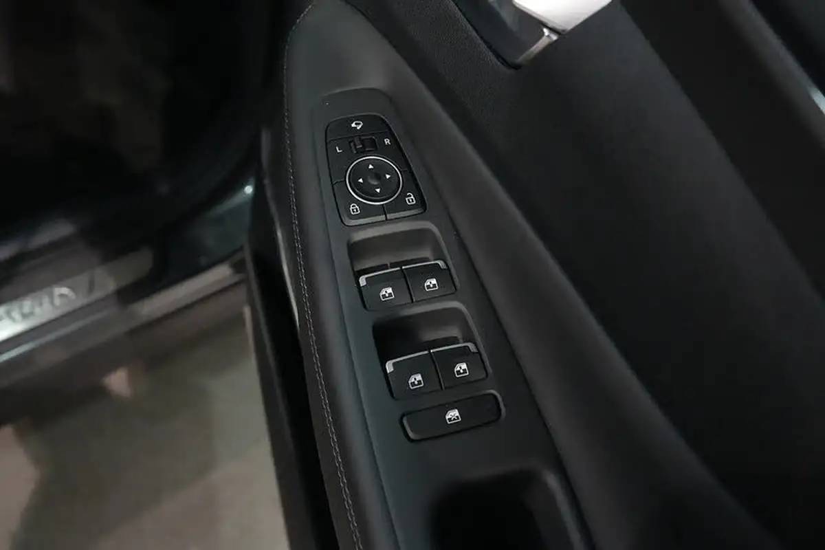 2022-hyundai-santa-fe-16-t-gdi-ultimate-265ps-4wd-phev-big-26