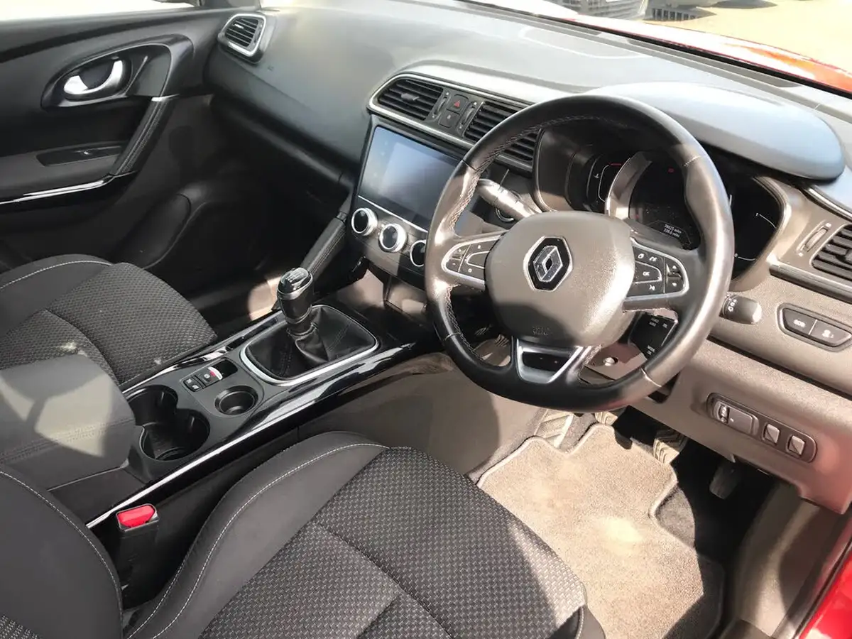 2021-renault-kadjar-13-tce-iconic-140bhp-1333cc-big-2