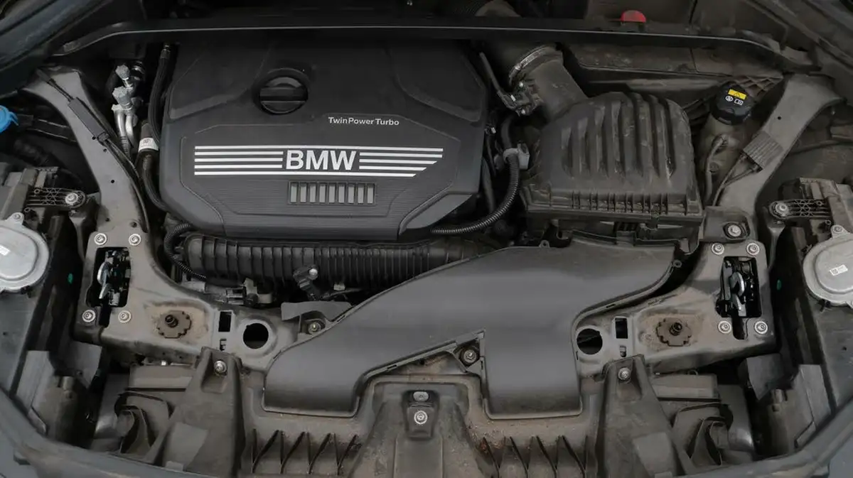 2021-bmw-x1-20-sdrive20i-sport-big-19
