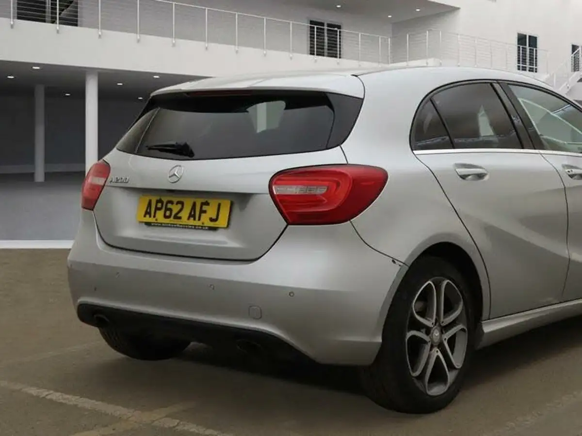 2013-mercedes-benz-a-class-16-a200-sport-156bhp-7g-dct-big-5