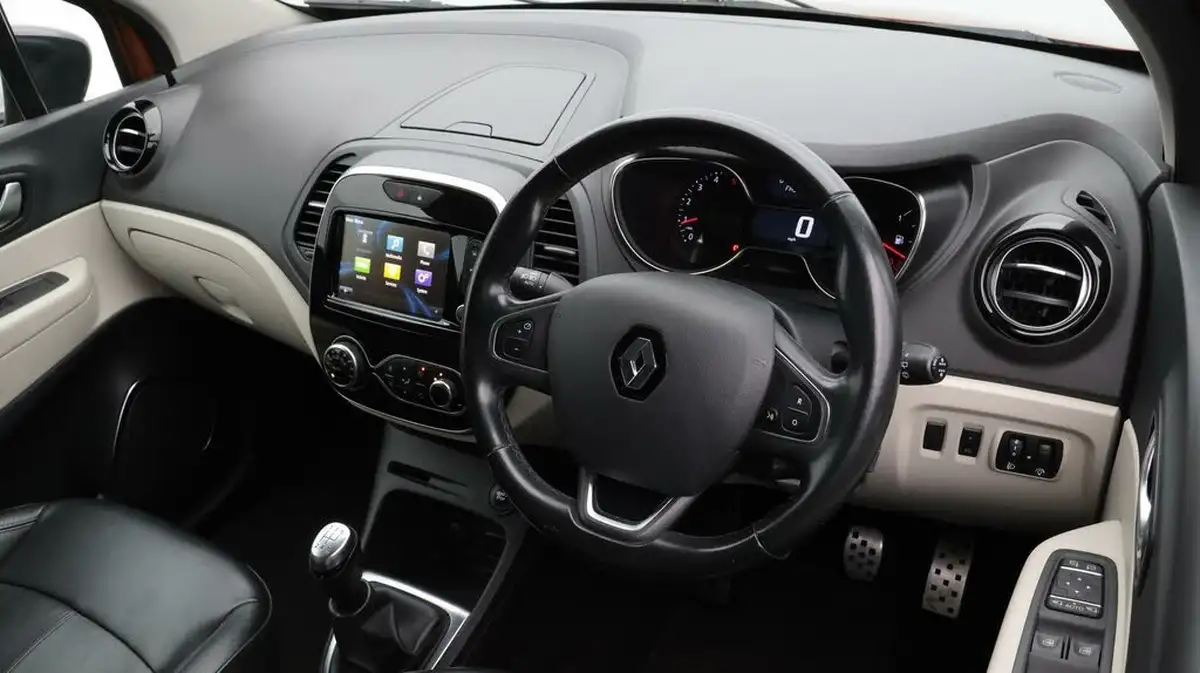 2019-renault-captur-15dci-gt-line-big-9