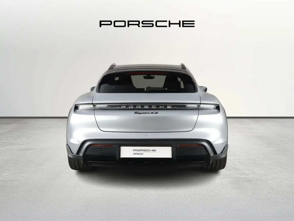 2023-porsche-taycan-e-4s-cross-turismo-big-6