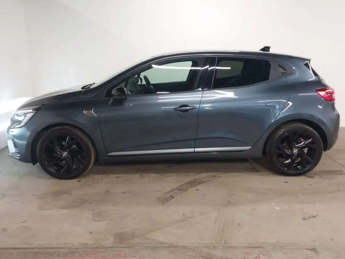 2022-renault-clio-10-tce-rs-line-big-3