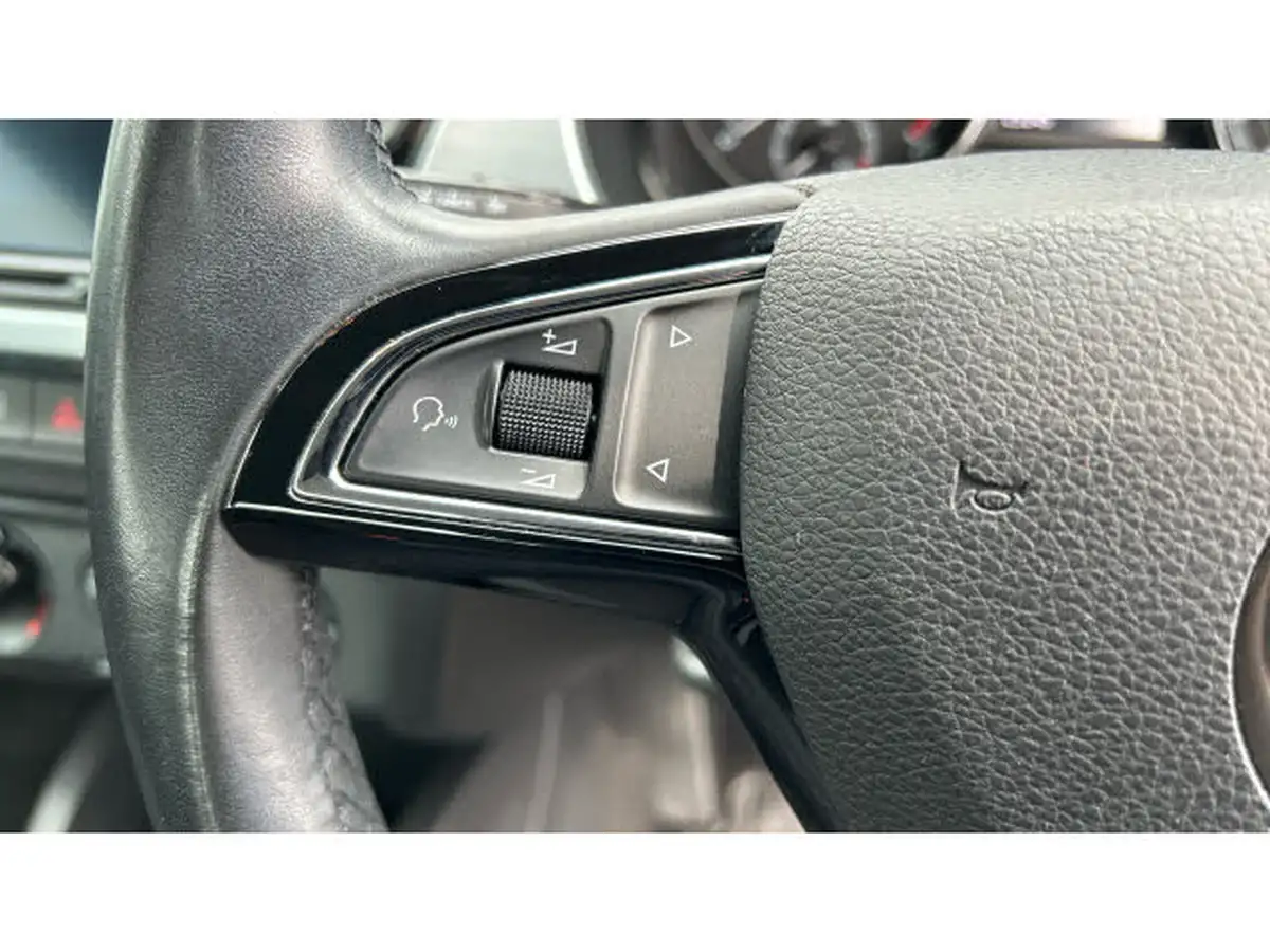 2020-skoda-fabia-10-tsi-colour-edition-big-26