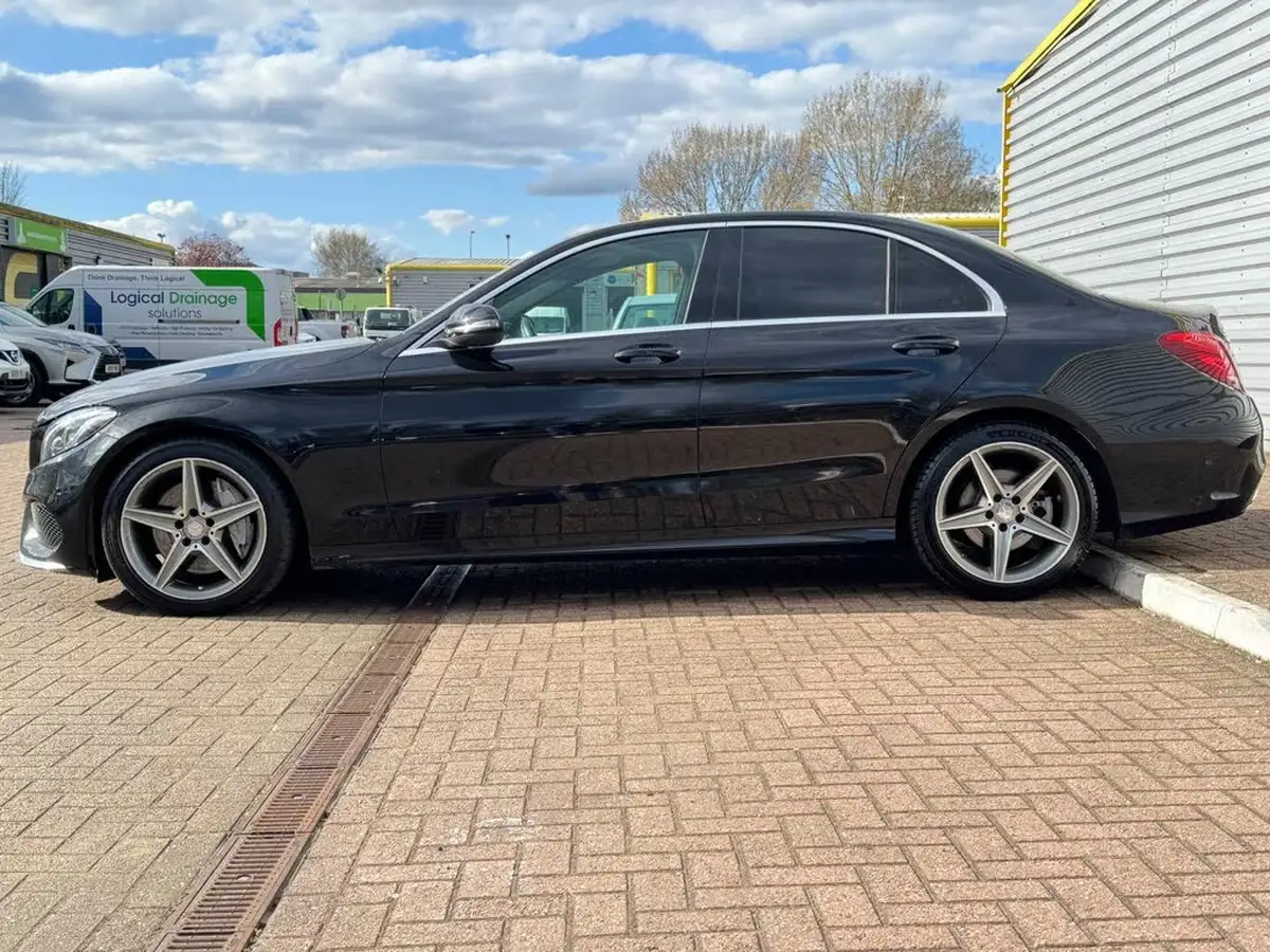 2017-mercedes-benz-c-class-21d-c250d-amg-line-ss-saloon-4d-9g-tronic-plus-big-10