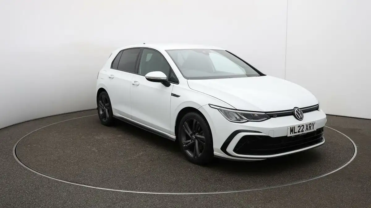 2022-volkswagen-golf-15-tsi-r-line-150ps-hatchback-big-36