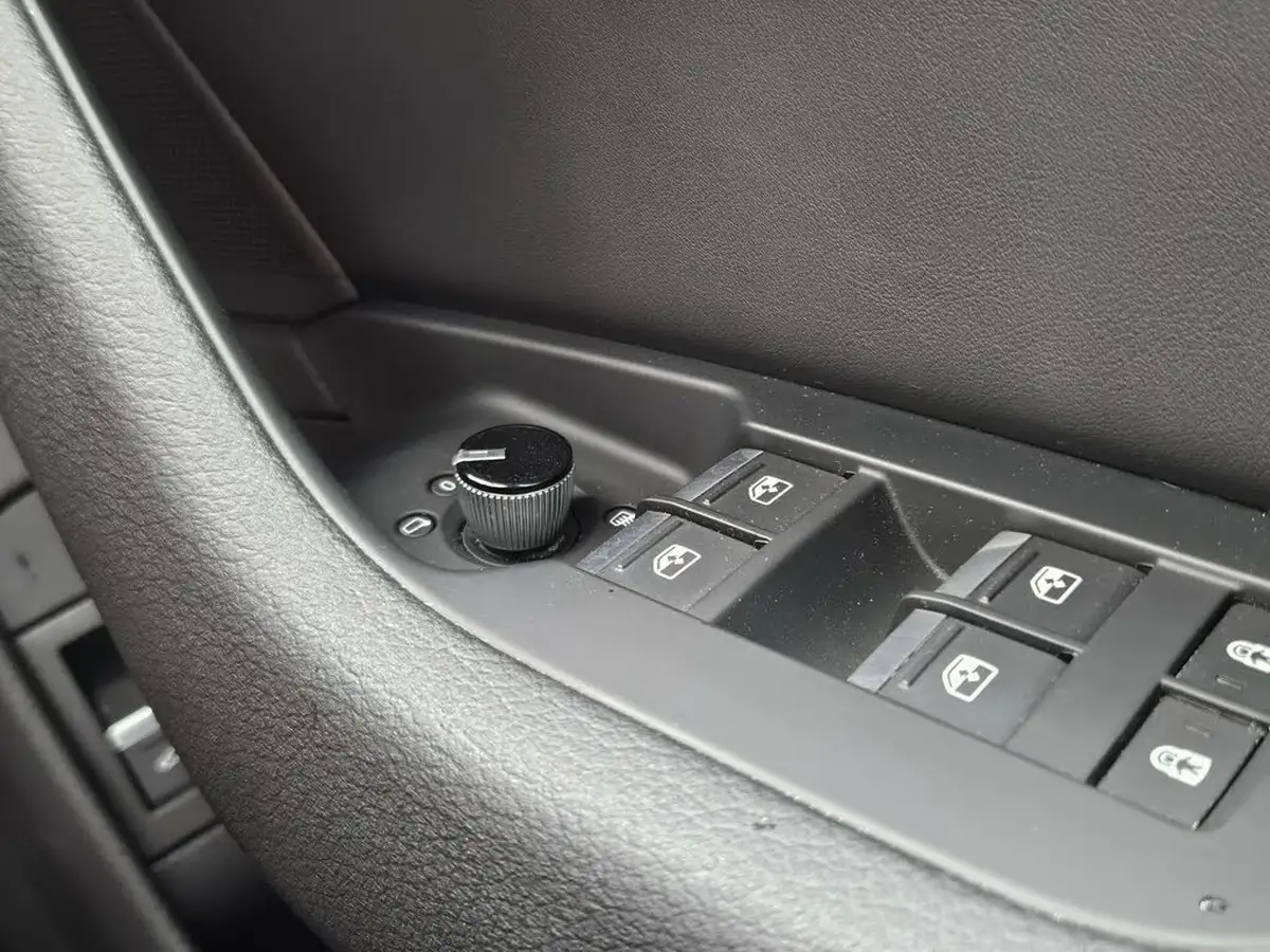 2021-audi-a6-avant-20-40-tdi-s-line-big-51