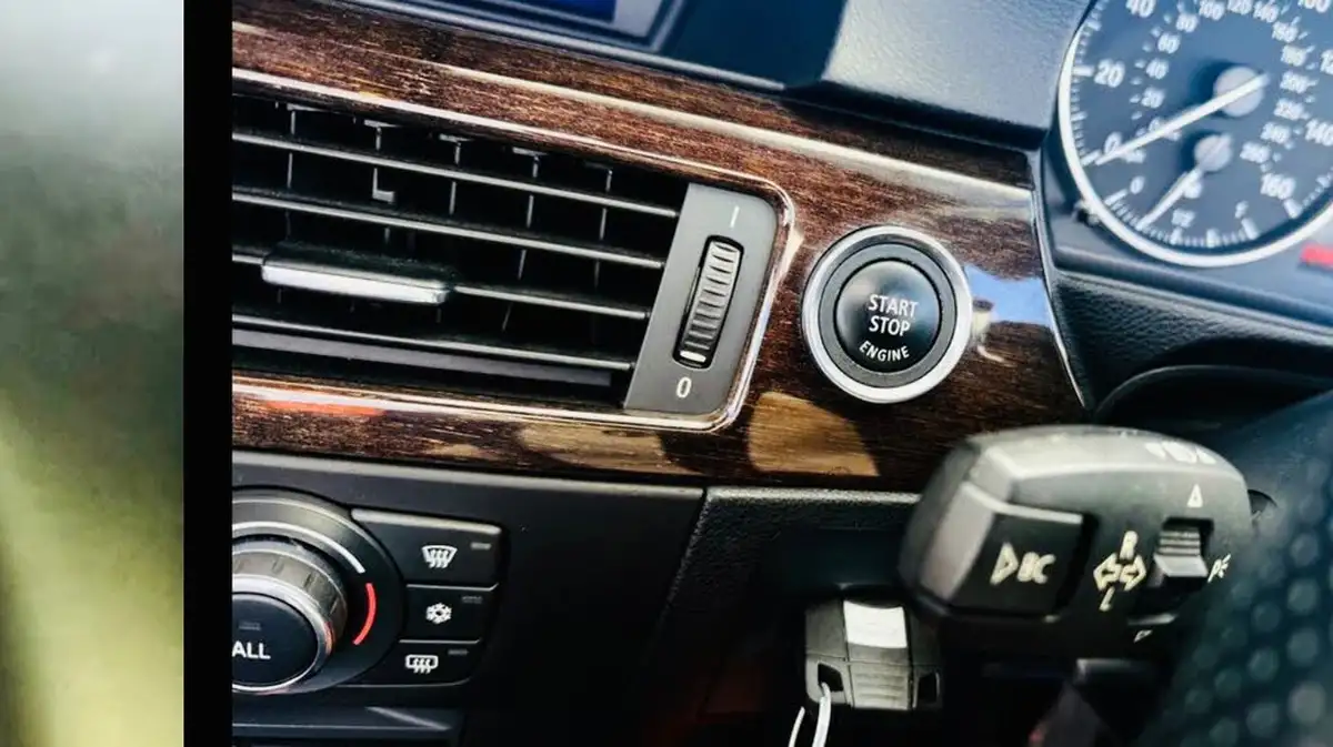 2012-bmw-3-series-20-320i-sport-plus-convertible-2d-auto-big-51