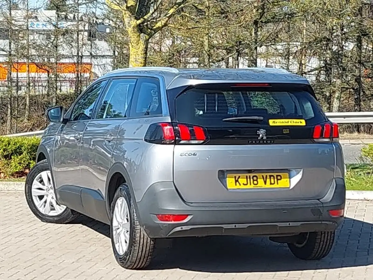 2018-peugeot-5008-suv-16-bluehdi-active-120bhp-big-1