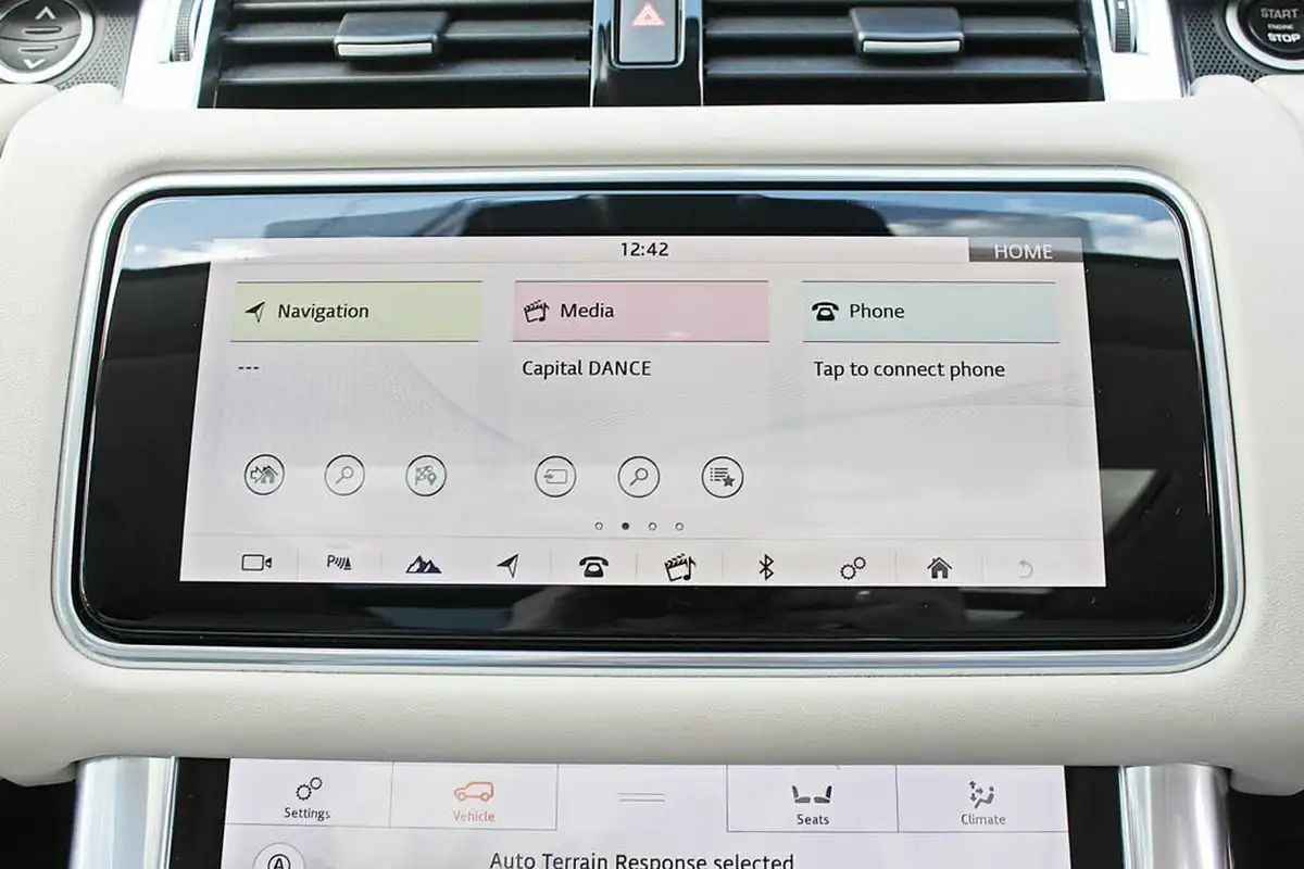 2021-land-rover-range-rover-sport-30-p400-hst-big-26
