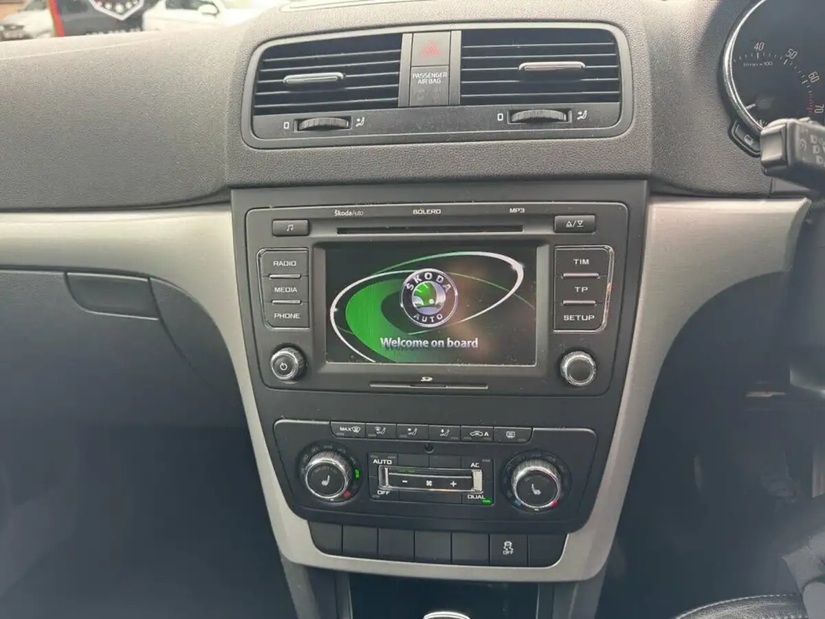 2013-skoda-yeti-12-elegance-105ps-dsg-big-14