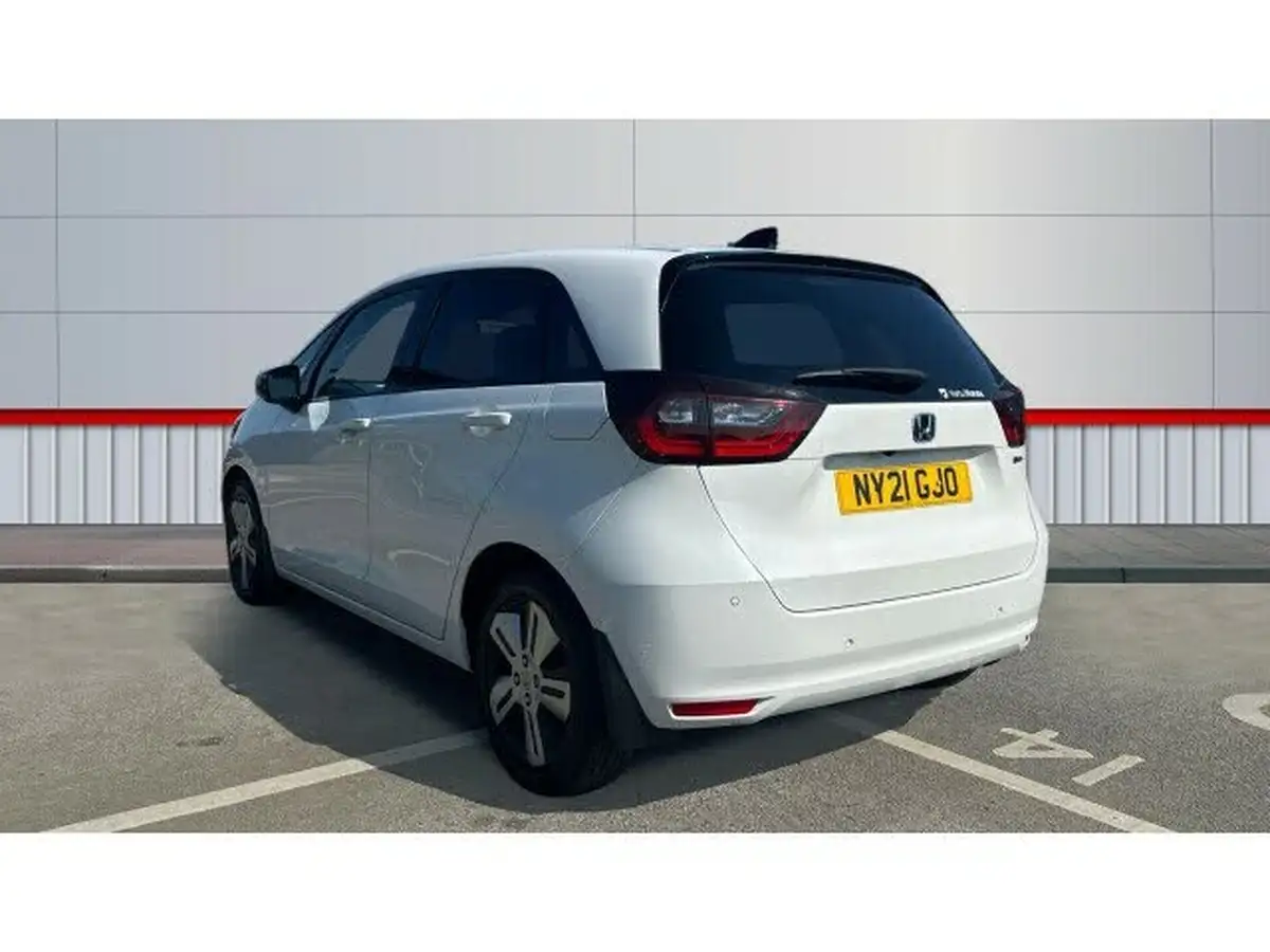 2021-honda-jazz-15-i-mmd-ex-107ps-big-1
