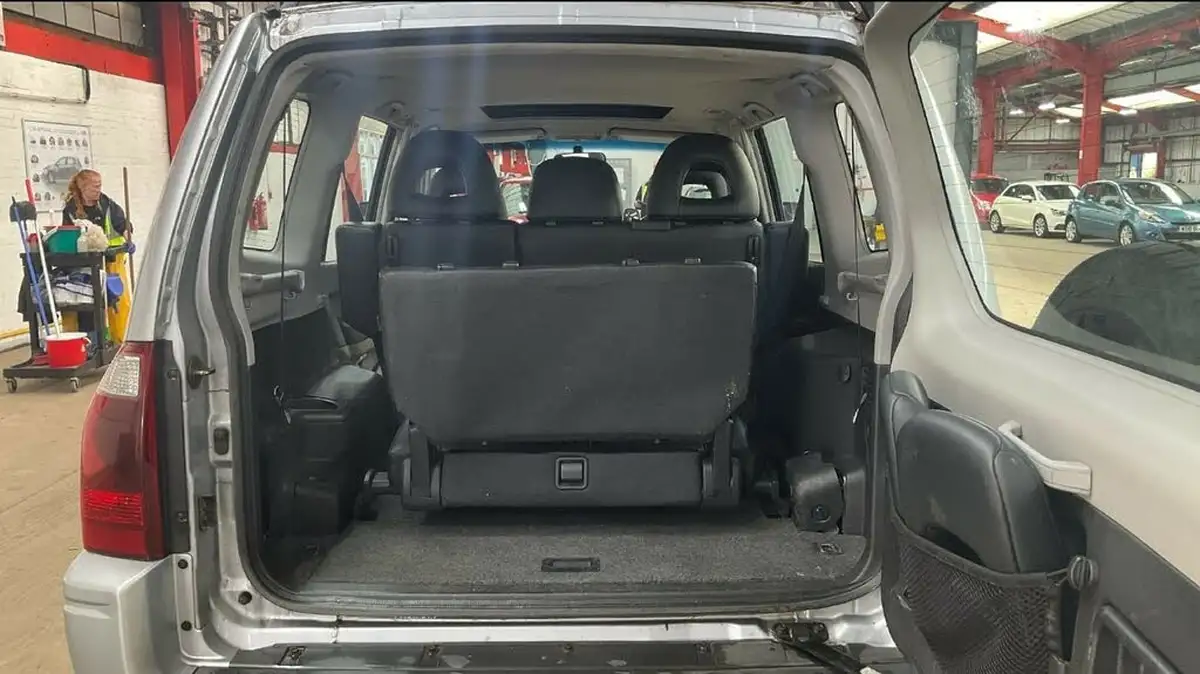 2005-mitsubishi-shogun-32td-elegance-5d-auto-big-6