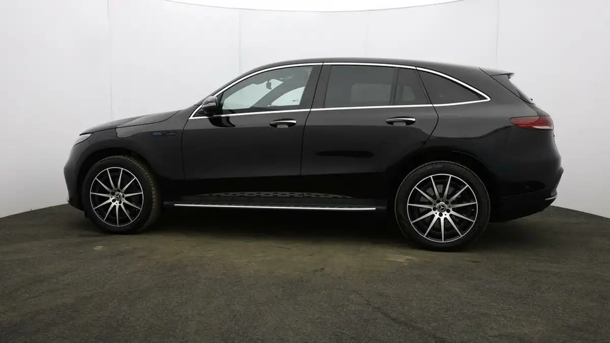 2022-mercedes-benz-eqc-e-eqc-400-amg-line-big-60