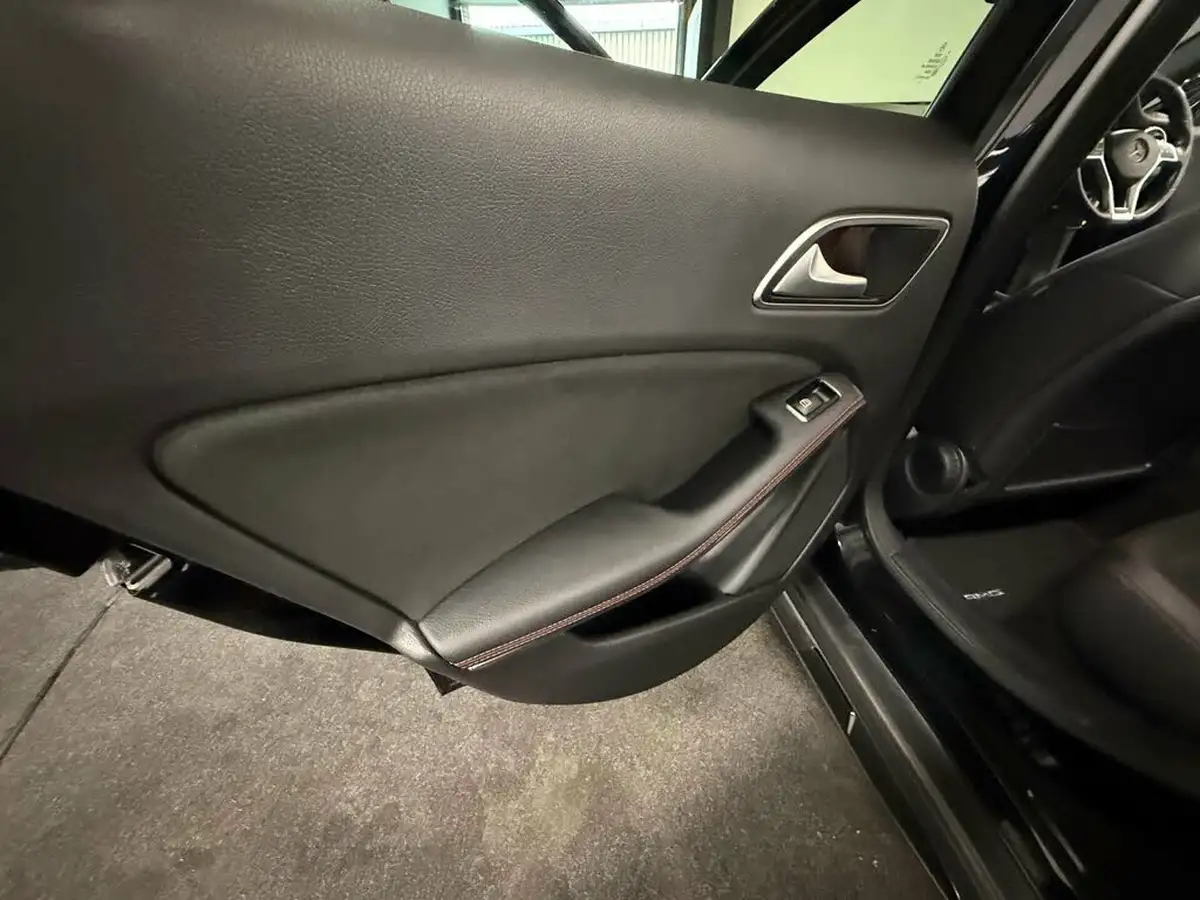 2015-mercedes-benz-gla-class-20-amg-line-big-49