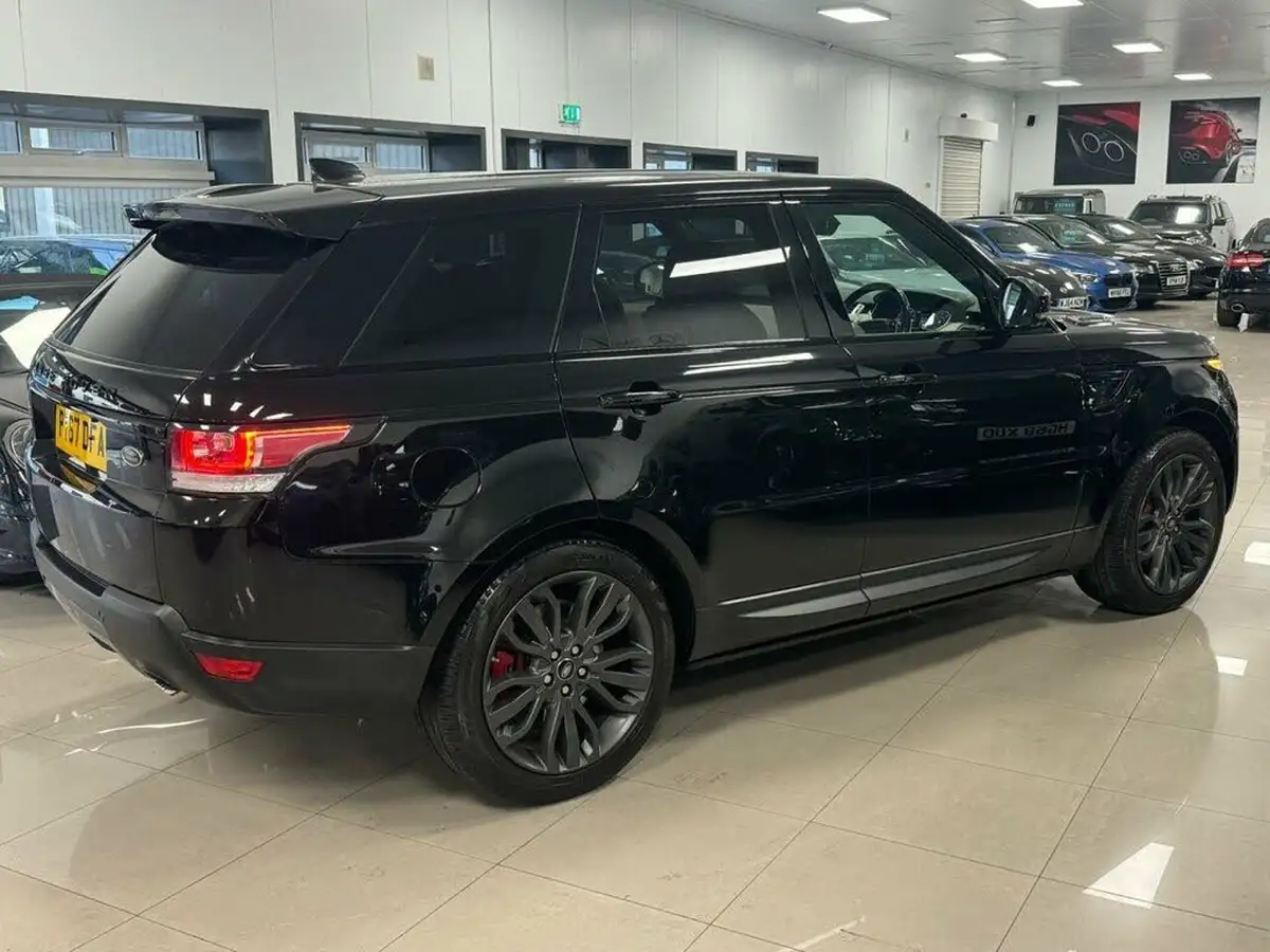 2017-land-rover-range-rover-sport-30-sd-v6-hse-dynamic-306ps-big-1