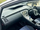 2012-toyota-prius-small-17