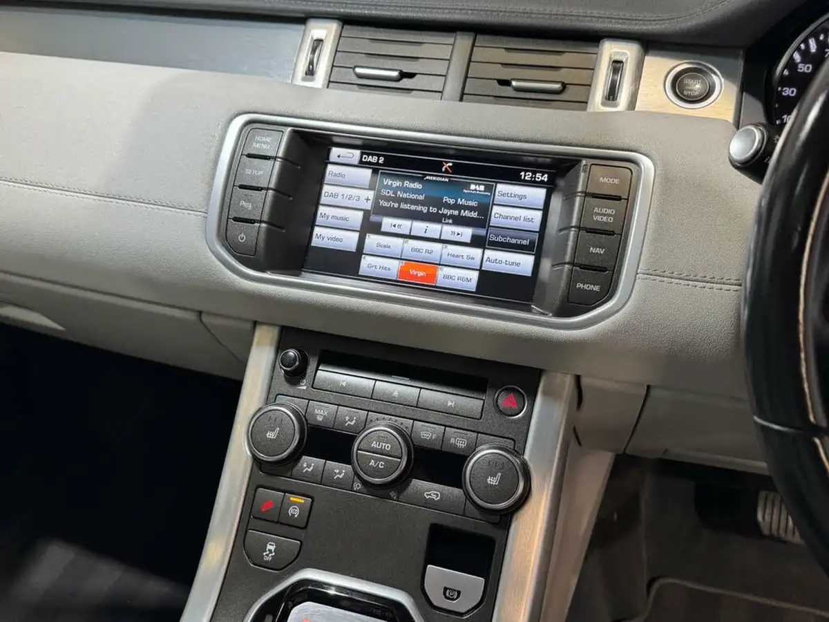 2014-land-rover-range-rover-evoque-22sd4-pure-tech-hatchback-5d-auto-big-19