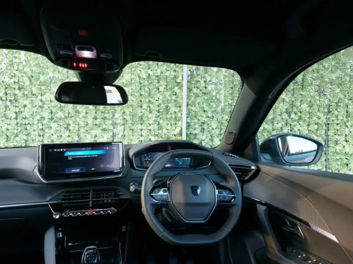2024-peugeot-2008-suv-12-puretech-allure-130ps-big-2