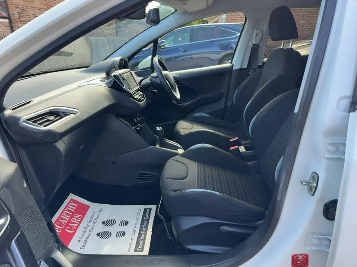 2014-peugeot-208-16-allure-5d-auto-big-40