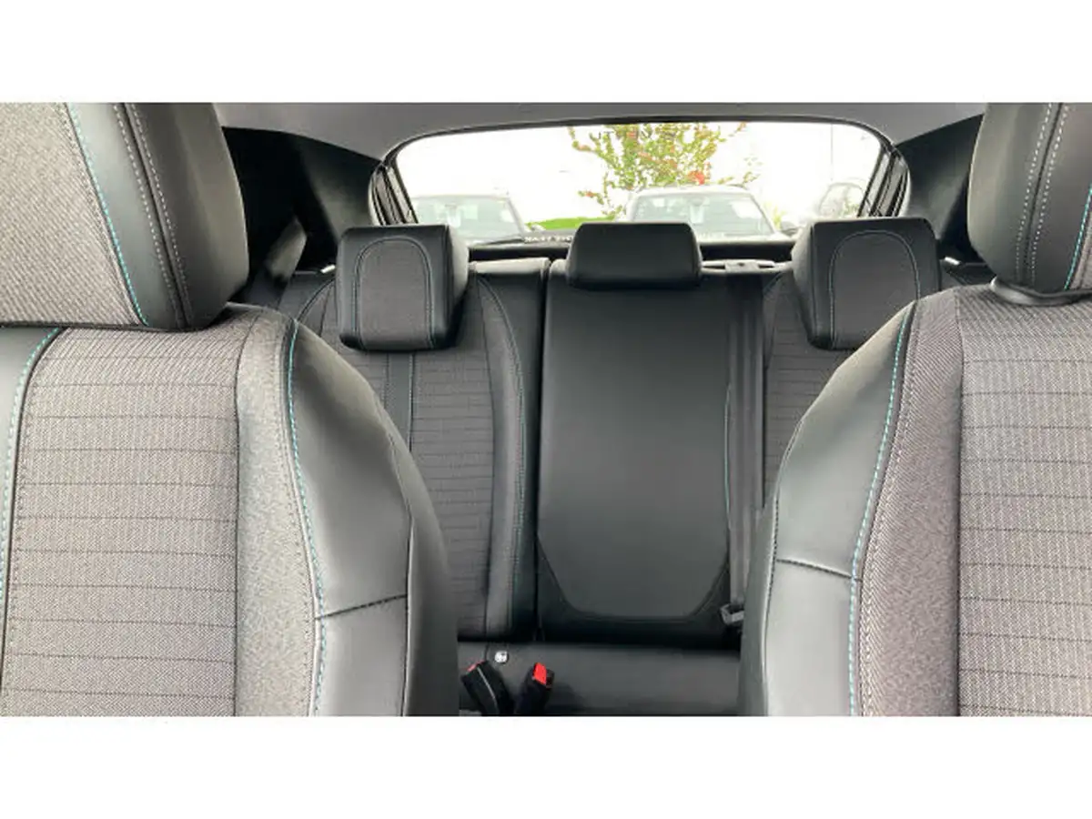 2020-peugeot-208-12-puretech-allure-100bhp-big-14