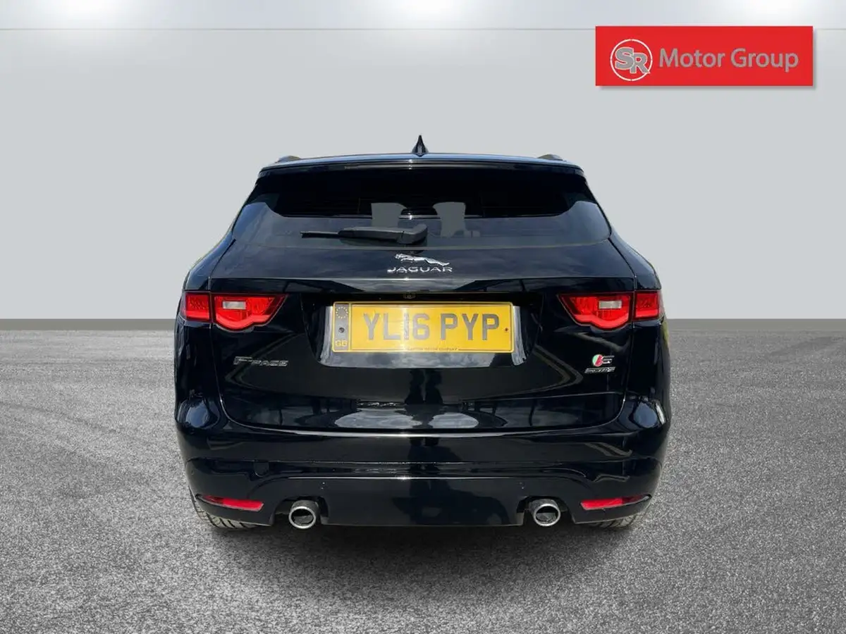 2016-jaguar-f-pace-30td-s-big-10