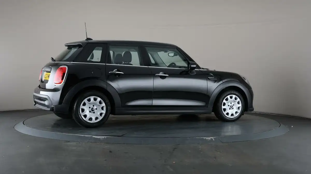 2022-mini-cooper-15-one-classic-5d-big-54