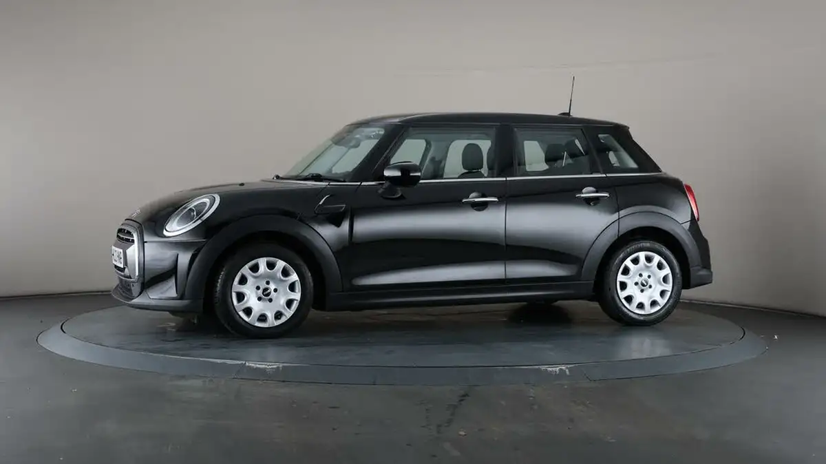 2022-mini-cooper-15-one-classic-5d-big-30