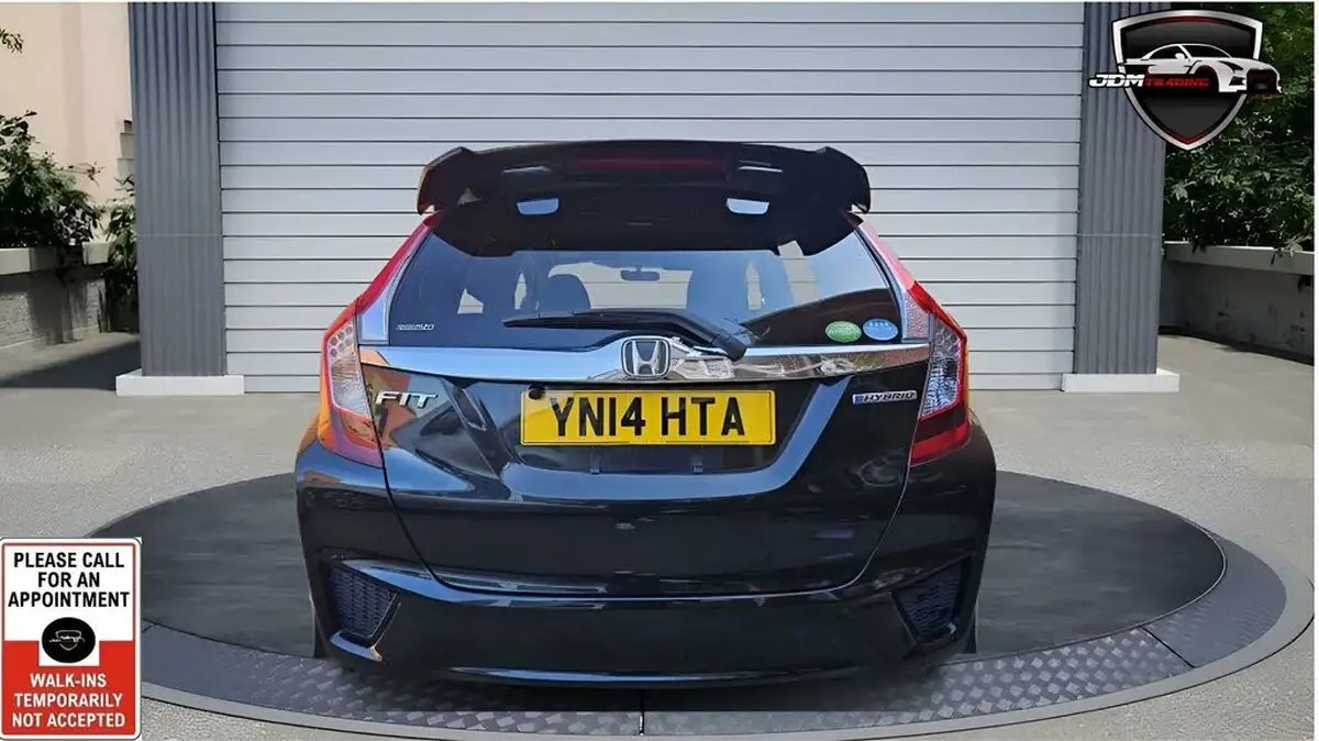 2014-honda-jazz-14-ex-cvt-big-6