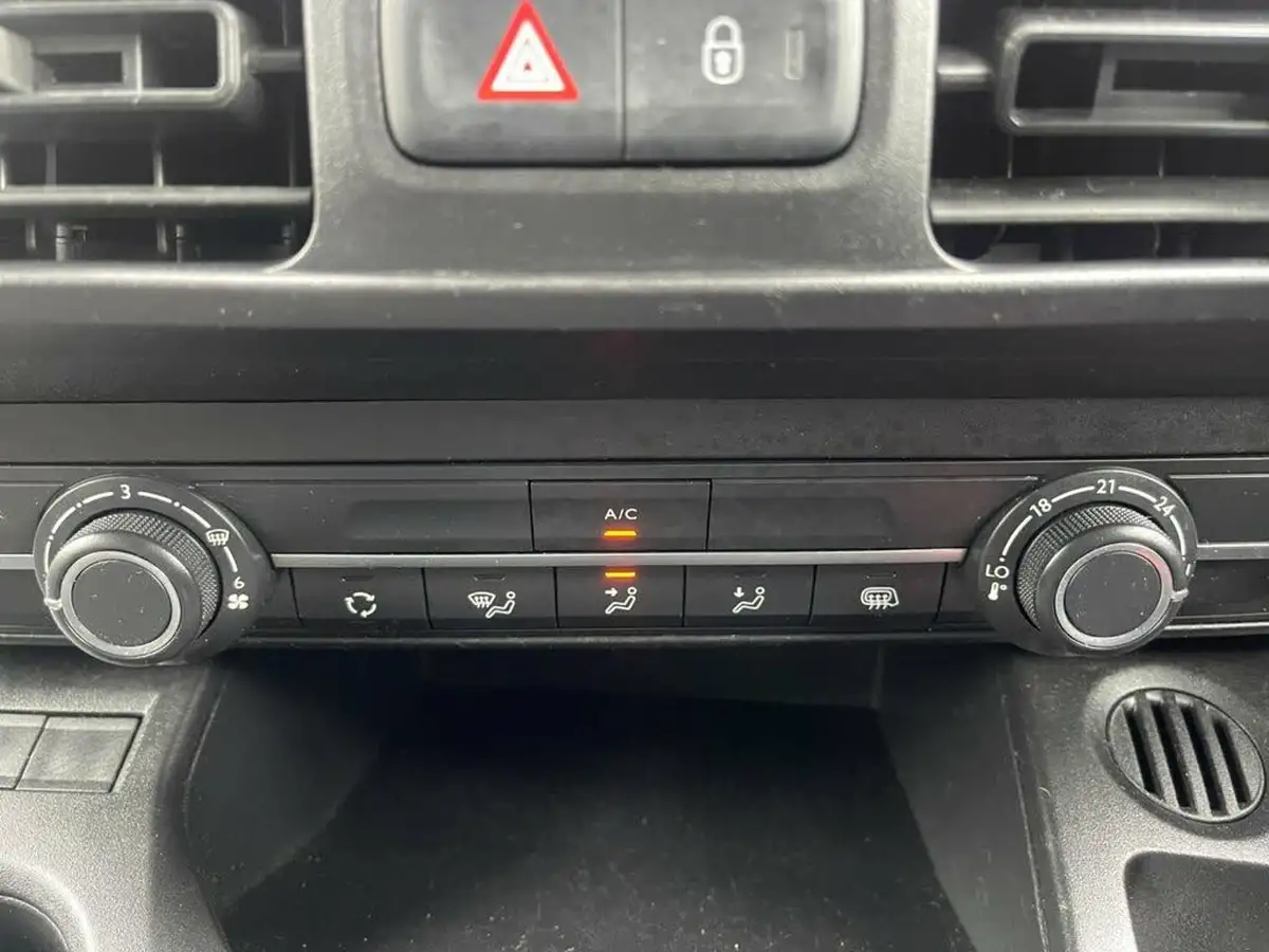2021-peugeot-partner-15-bluehdi-950-professional-premium-100pseu6d-big-15