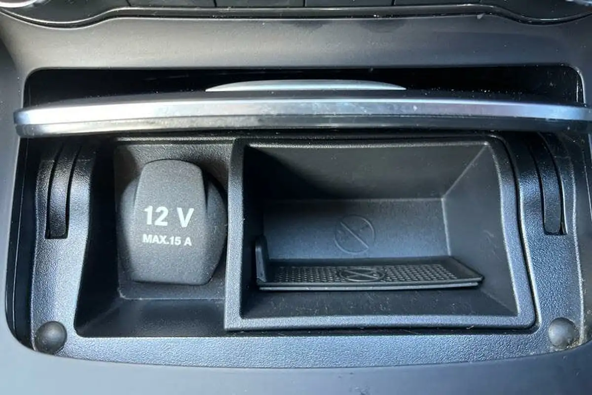 2019-mercedes-benz-cla-16-cla-180-amg-line-edition-coupe-4d-big-29