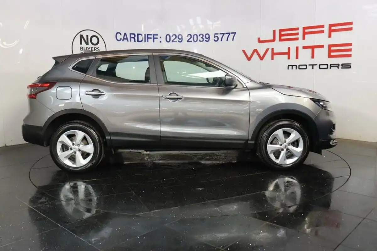 2019-nissan-qashqai-13-dig-t-acenta-premium-140ps-big-4