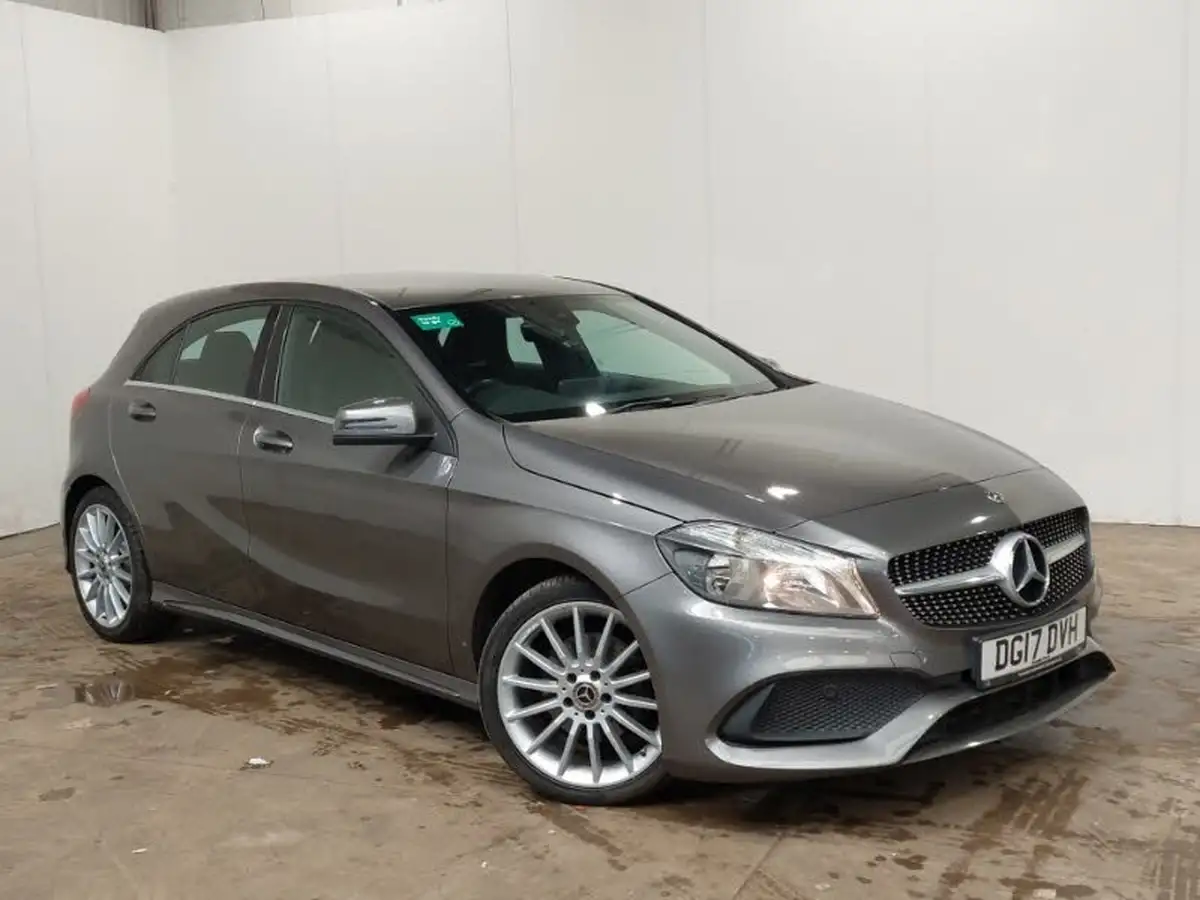 2017-mercedes-benz-a-class-15d-a180d-amg-line-ss-big-18