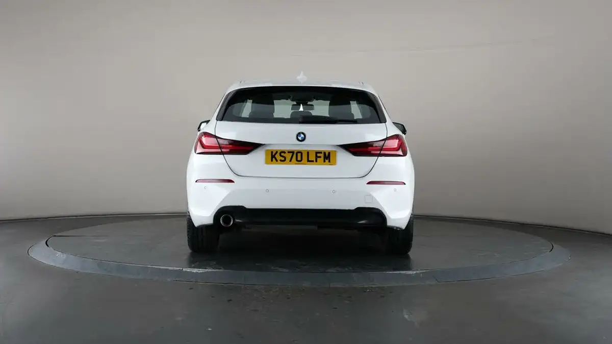 2020-bmw-1-series-15td-116d-sport-big-6